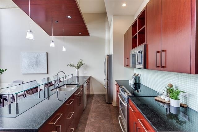 2600 W 7th Street - Photo 4