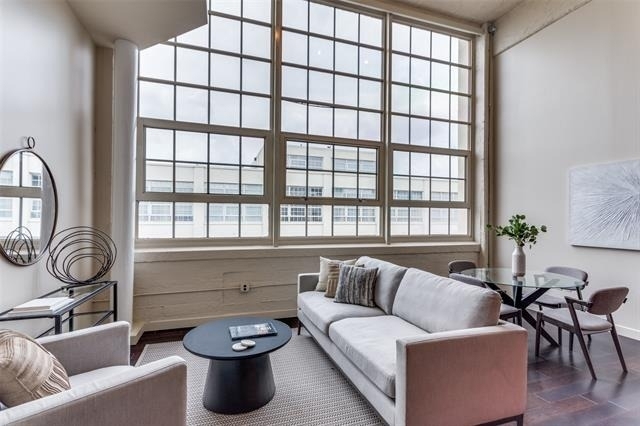 2600 W 7th Street - Photo 3