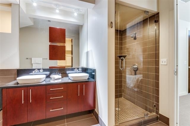 2600 W 7th Street - Photo 7