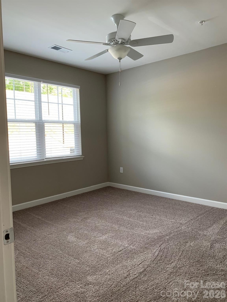 50 Riverside Drive - Photo 6