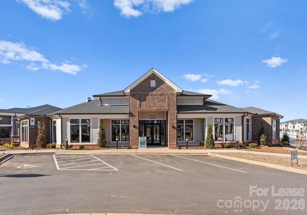 1241 Columbia Circle - Photo 16