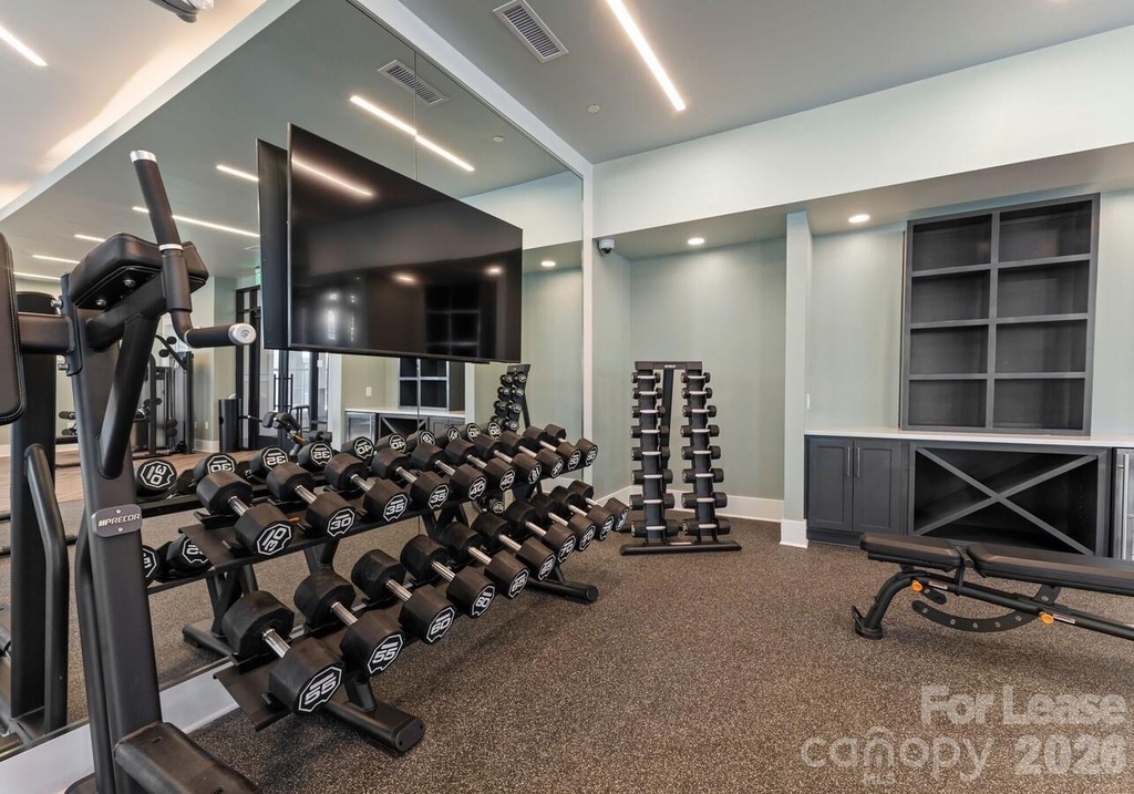 1241 Columbia Circle - Photo 24