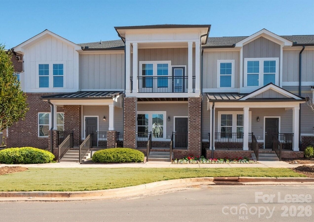 1241 Columbia Circle - Photo 0