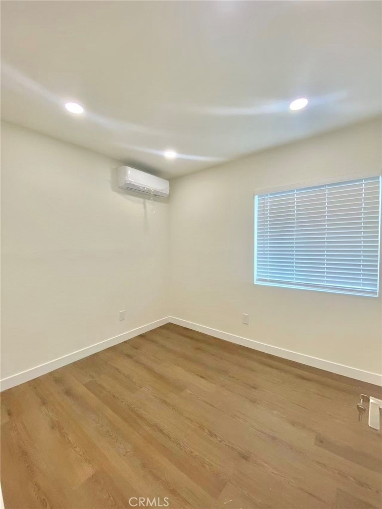 920 W Olive Avenue - Photo 7