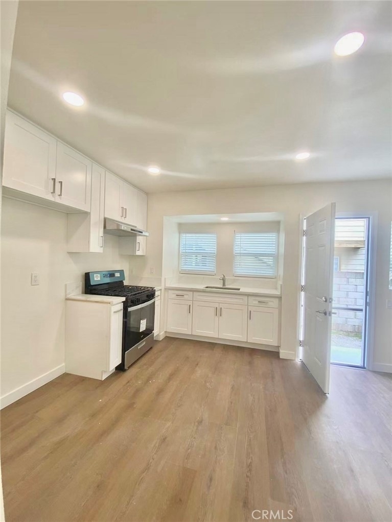 920 W Olive Avenue - Photo 10