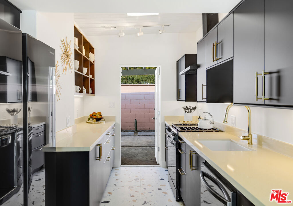 1818 N Berne Drive - Photo 17