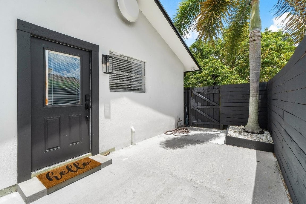 43 W Plumosa Lane - Photo 7