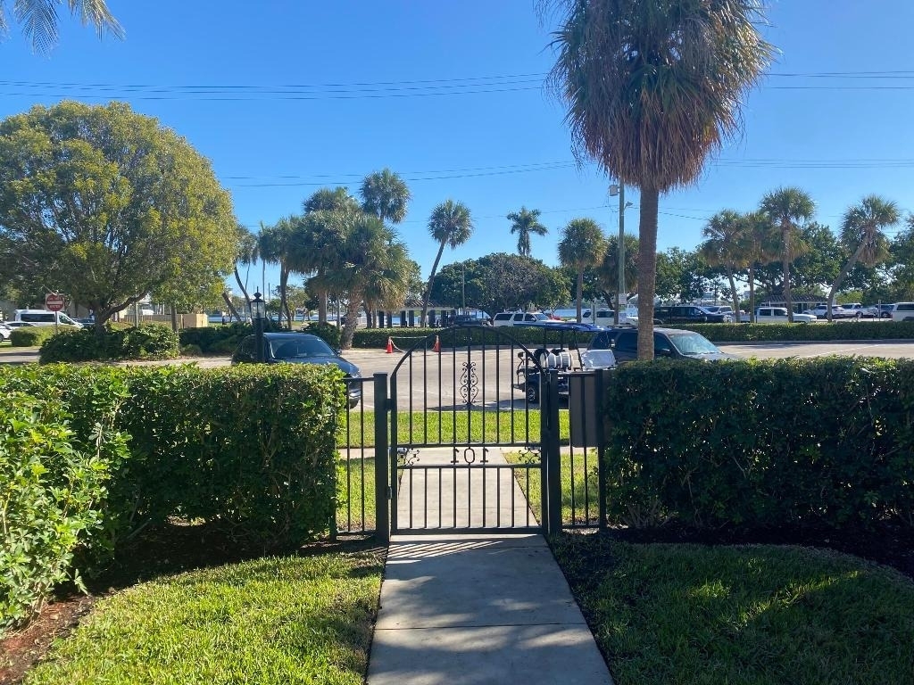 101 S Golfview Road - Photo 3