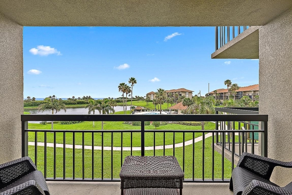 301 S Seas Drive - Photo 2