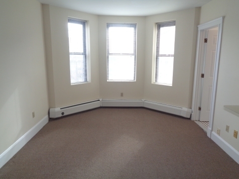 825 Beacon St - Photo 0