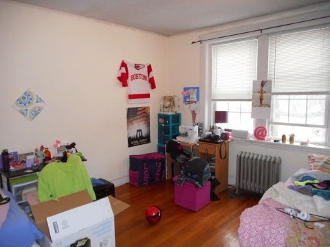 325 Saint Paul St - Photo 2