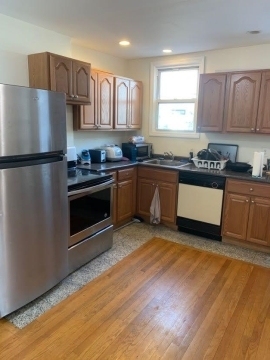 225 Freeman St - Photo 0