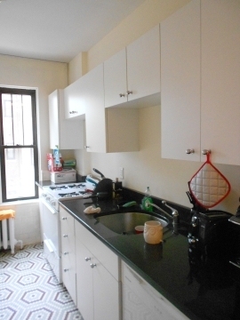 450 Park Dr - Photo 0