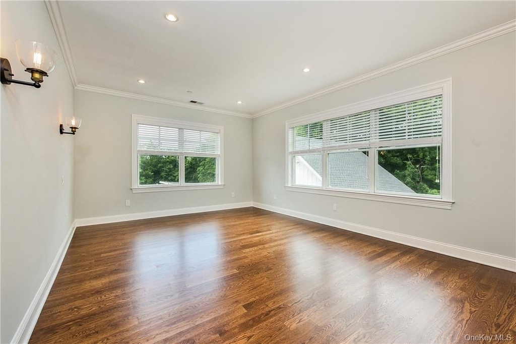 124-b Maple Avenue - Photo 9