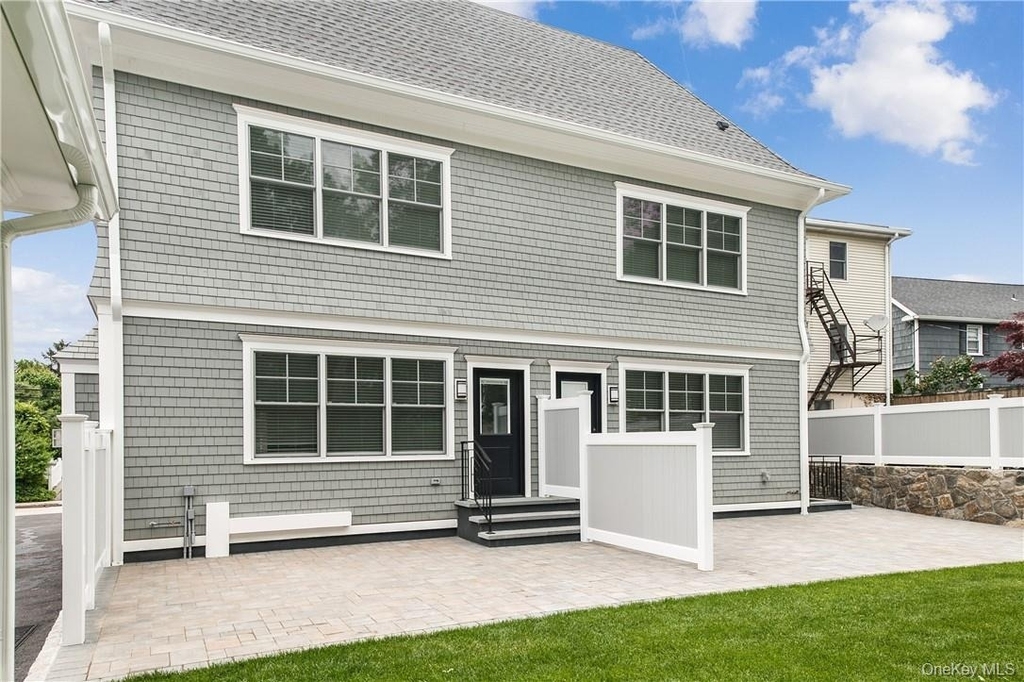 124-b Maple Avenue - Photo 20