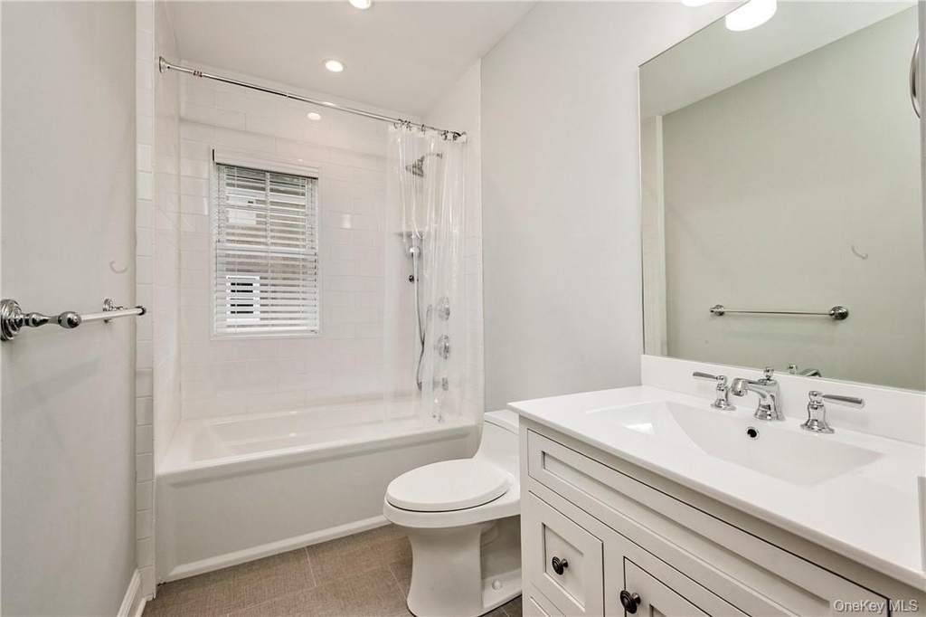 124-b Maple Avenue - Photo 13