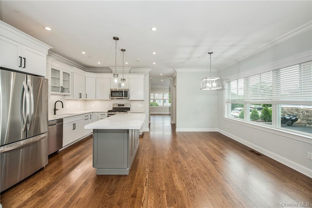 124-b Maple Avenue - Photo 7