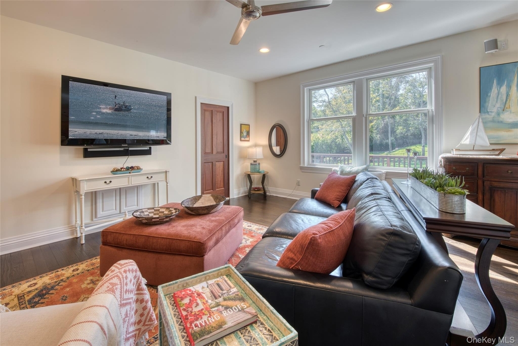 2055 Grandview Drive - Photo 7