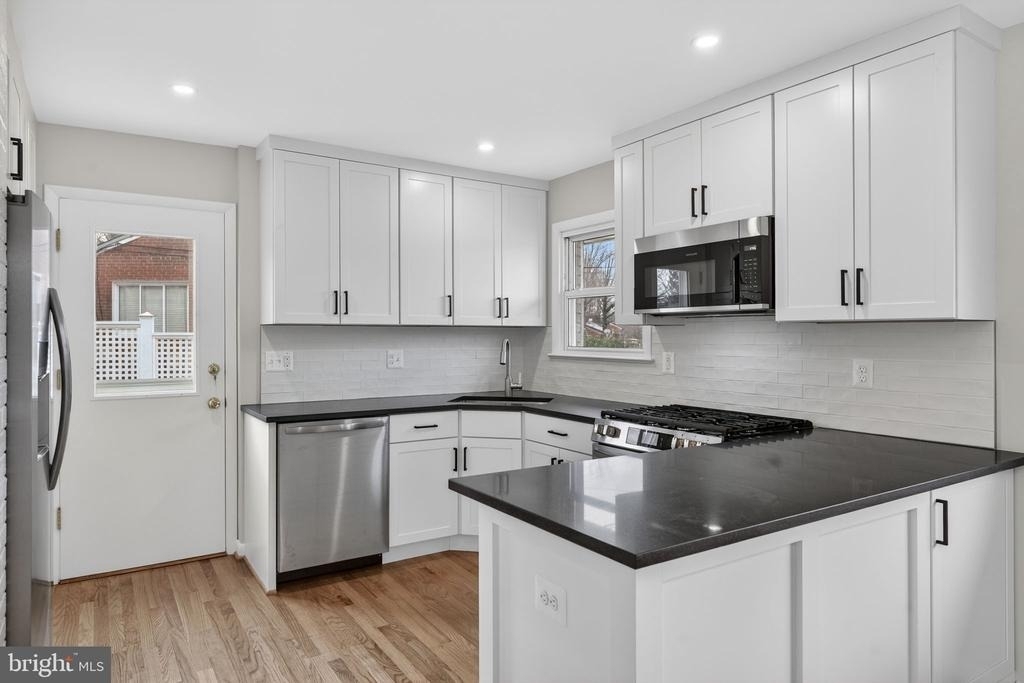 7507 Murillo Street - Photo 20