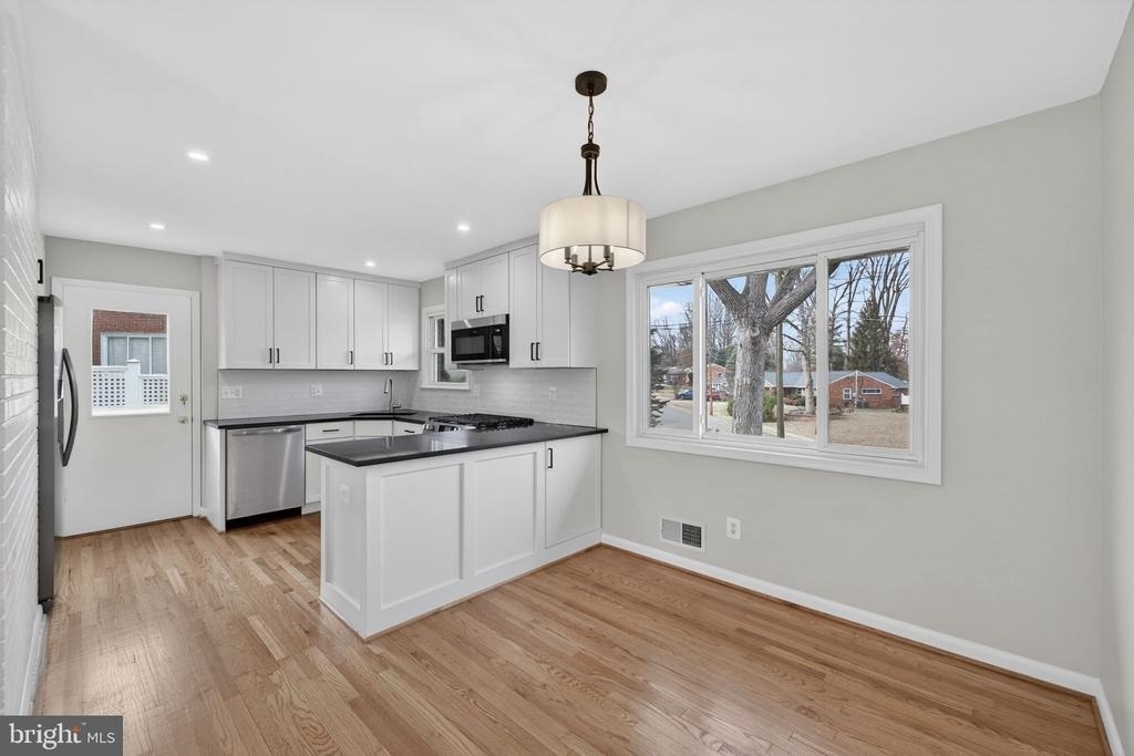 7507 Murillo Street - Photo 19