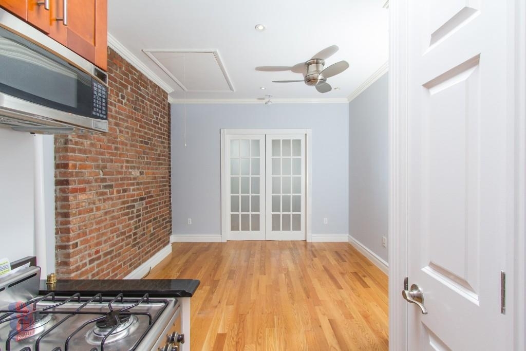 Mott St., Unit 23 - Photo 1