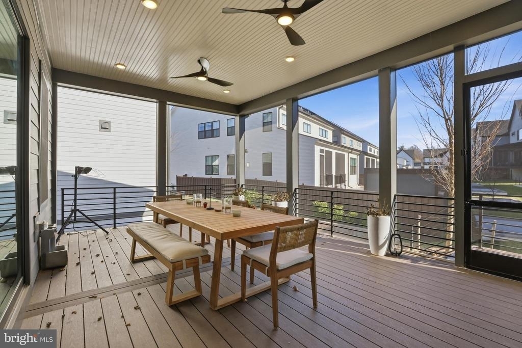9725 Lantana Way - Photo 16