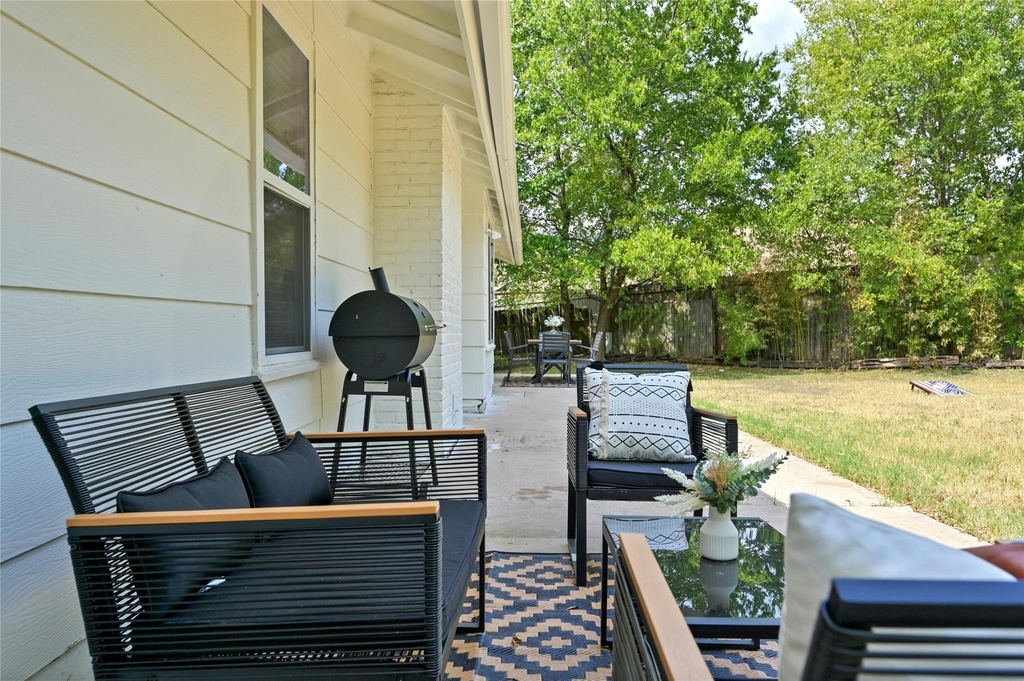 9414 Meadow Vale - Photo 31
