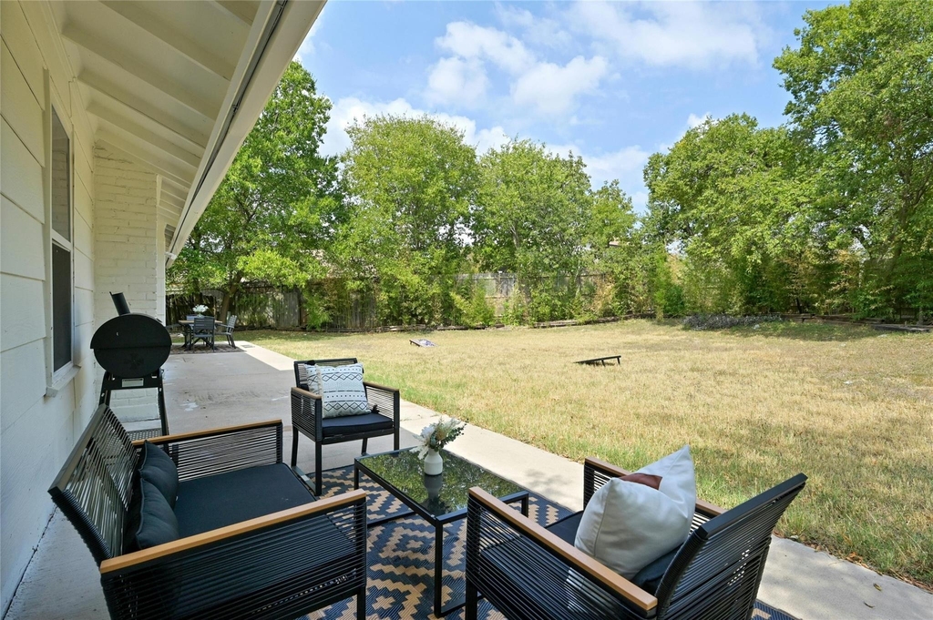 9414 Meadow Vale - Photo 33