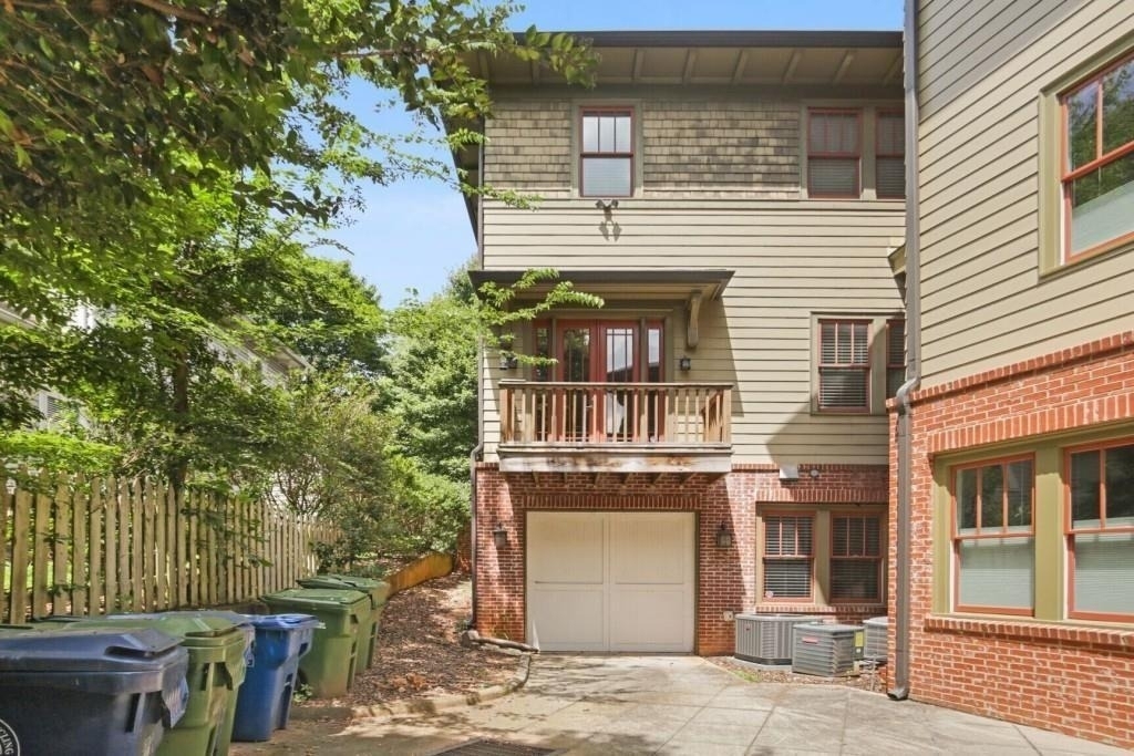519 N Highland Avenue Ne - Photo 24