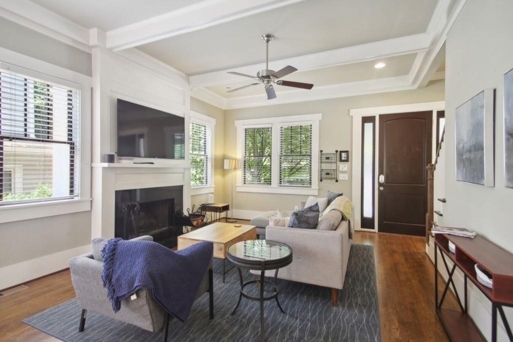 519 N Highland Avenue Ne - Photo 3