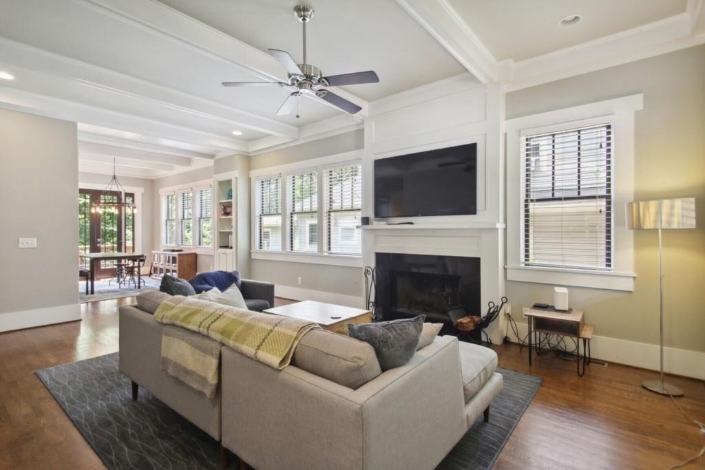 519 N Highland Avenue Ne - Photo 2