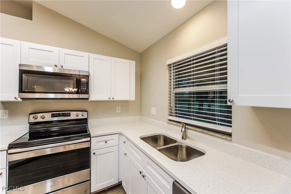 2904 Wanda Avenue S - Photo 11