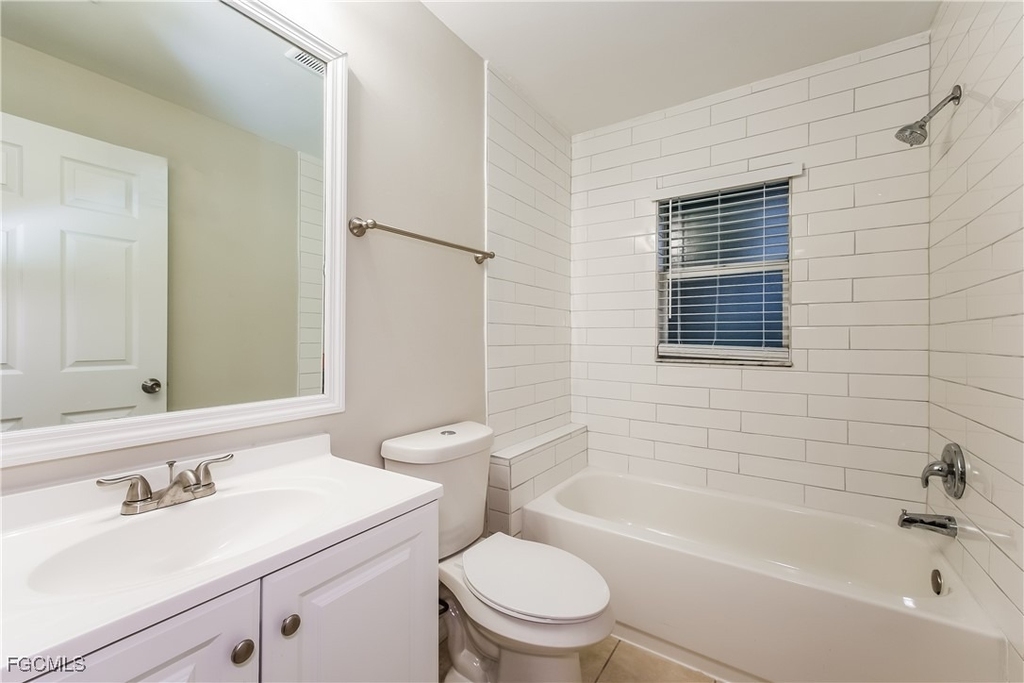 2904 Wanda Avenue S - Photo 2