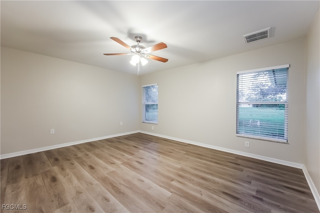 2904 Wanda Avenue S - Photo 9