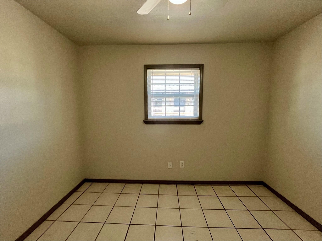 1042 W Village Court - Photo 26