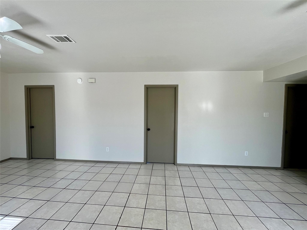 1042 W Village Court - Photo 8