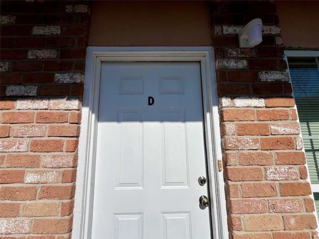 1042 W Village Court - Photo 5