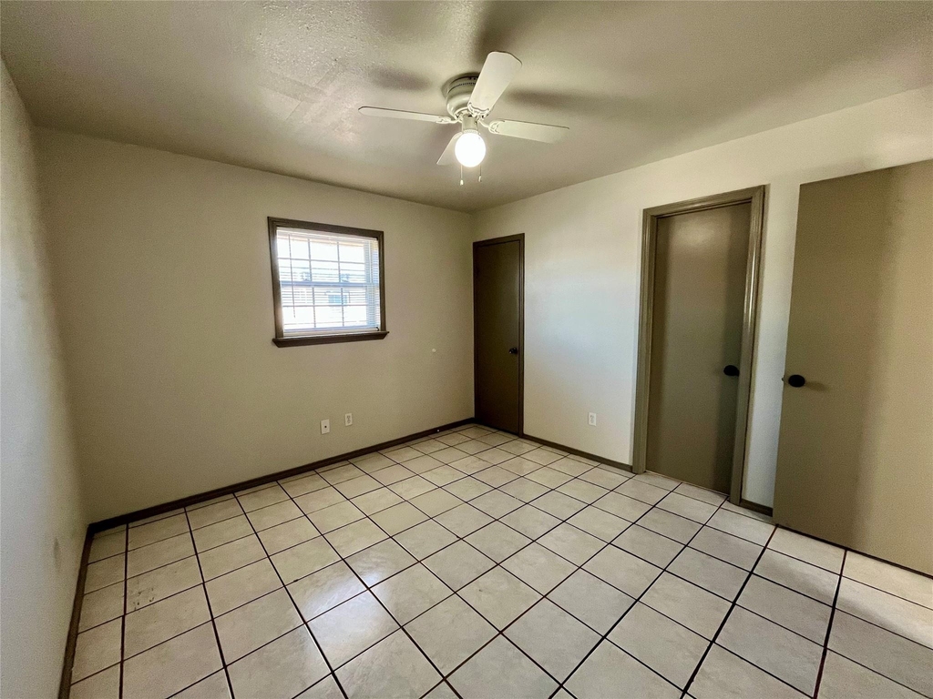 1042 W Village Court - Photo 16