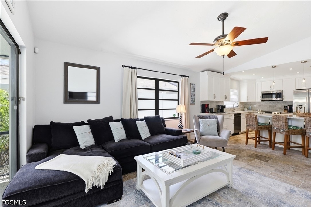 521 102nd Avenue N - Photo 18