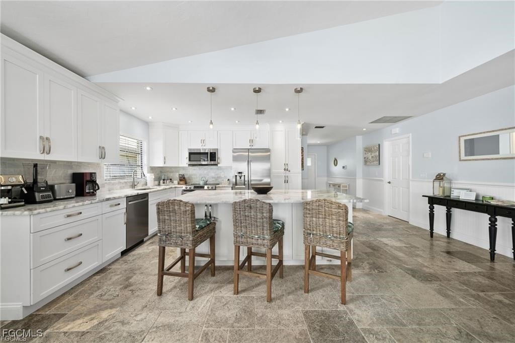 521 102nd Avenue N - Photo 11