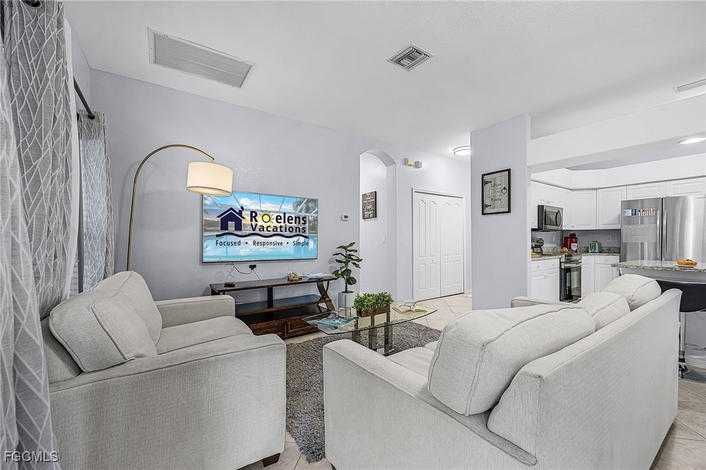 2649 Sw 32nd Street - Photo 2