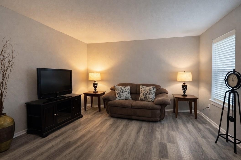 1541 Moritz Drive - Photo 1