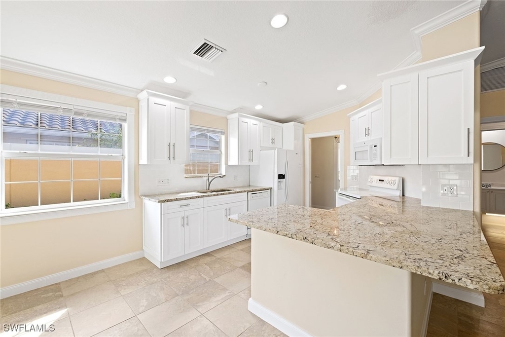 7539 Novara Court - Photo 8