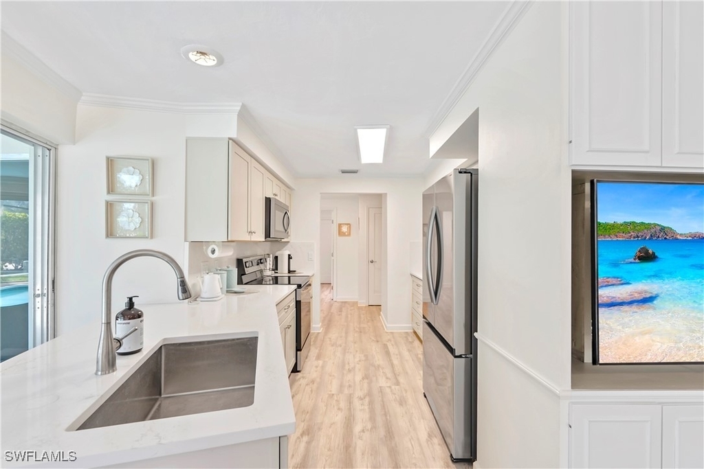 2125 Marina Drive - Photo 11