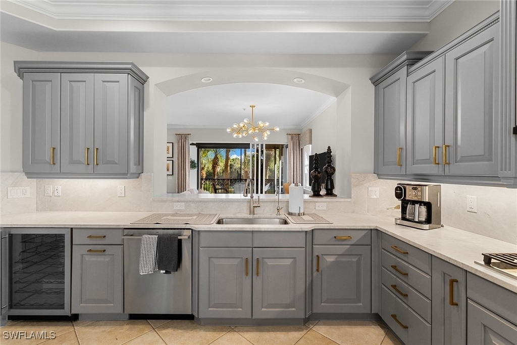 2864 Tiburon Boulevard E - Photo 8