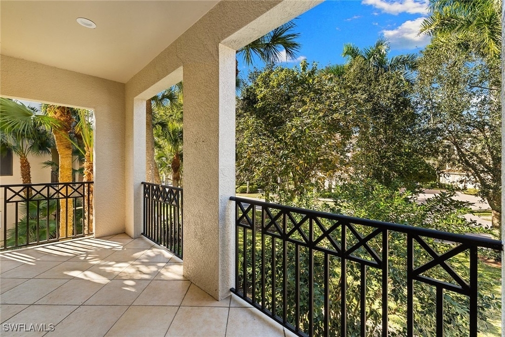 2864 Tiburon Boulevard E - Photo 29