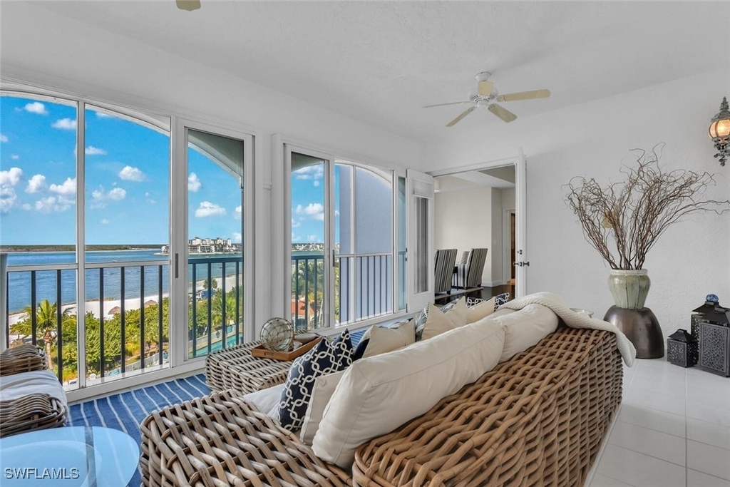 2000 Royal Marco Way - Photo 13