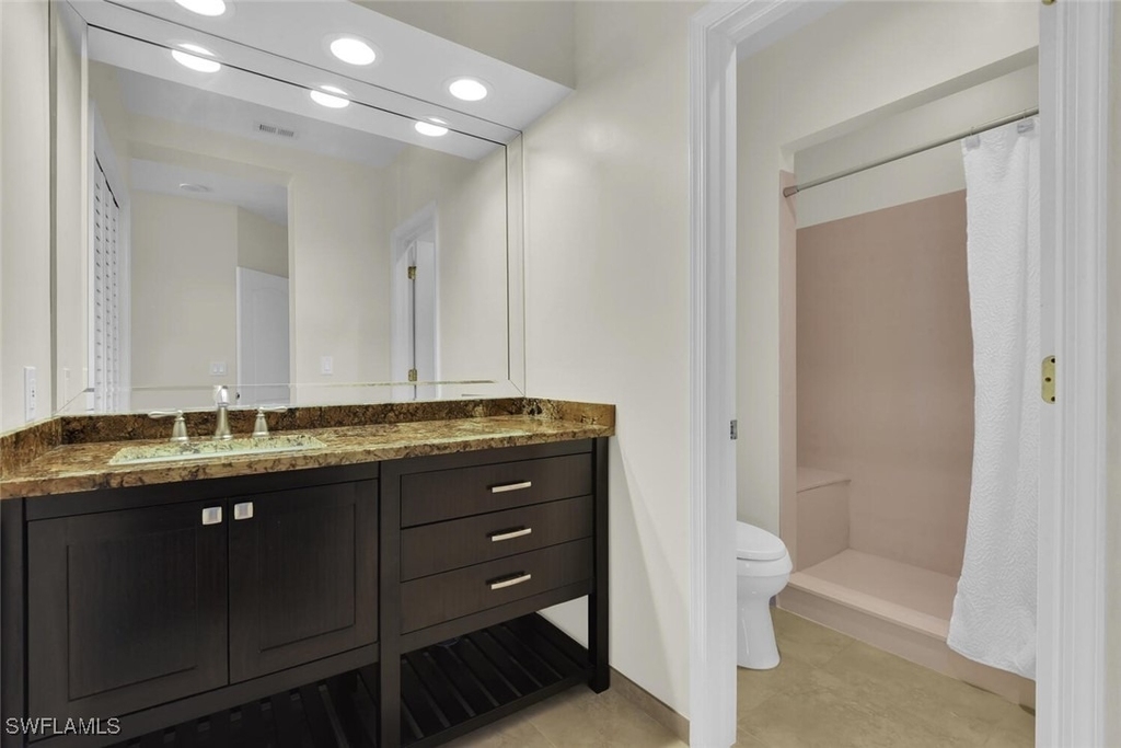 2000 Royal Marco Way - Photo 20