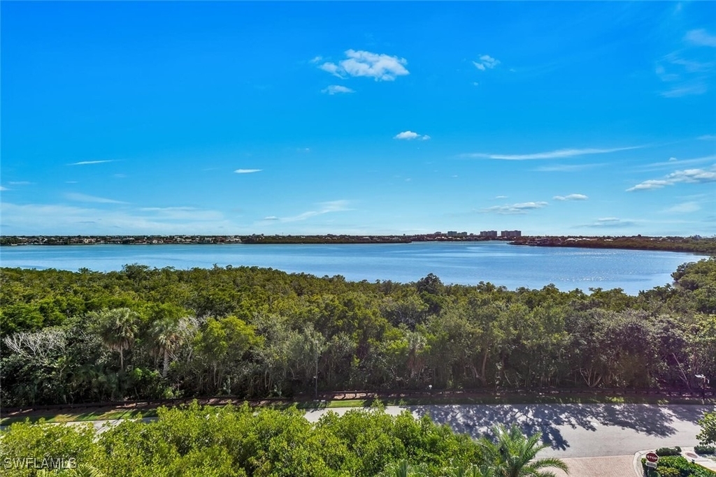 2000 Royal Marco Way - Photo 33