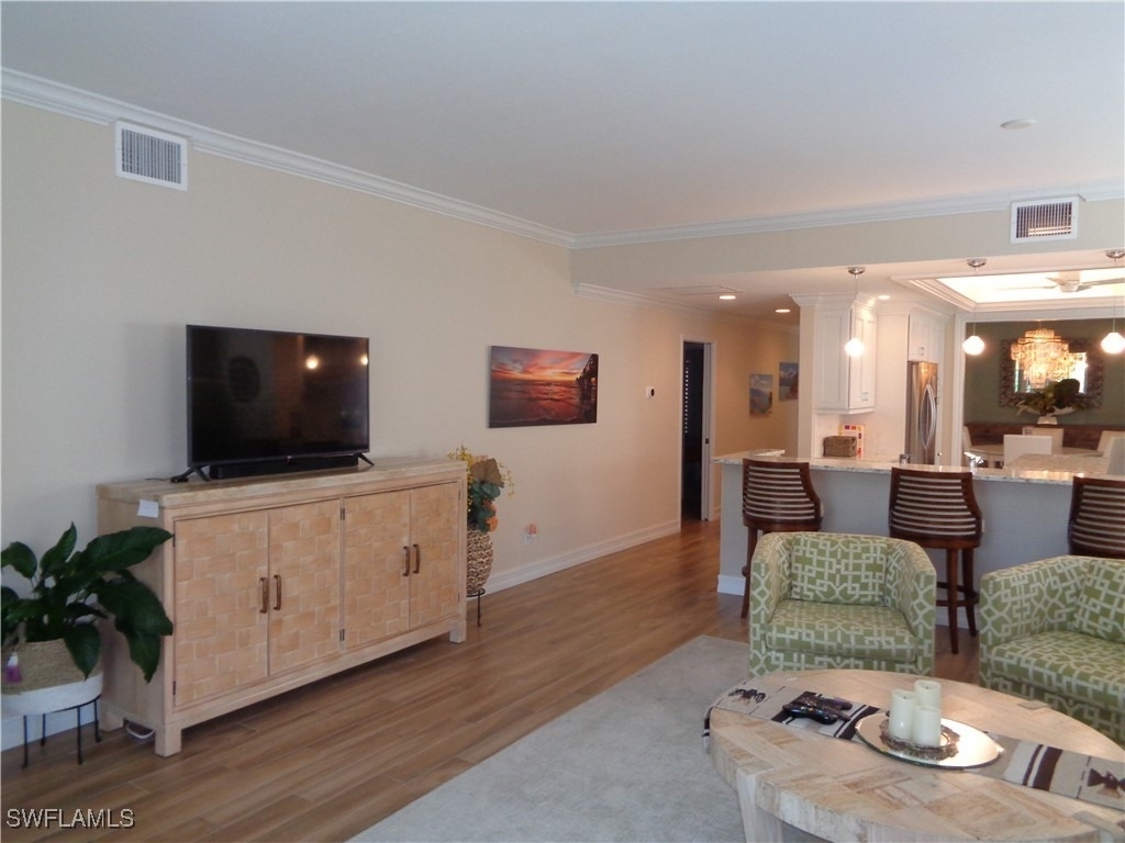 6190 Reserve Circle - Photo 9